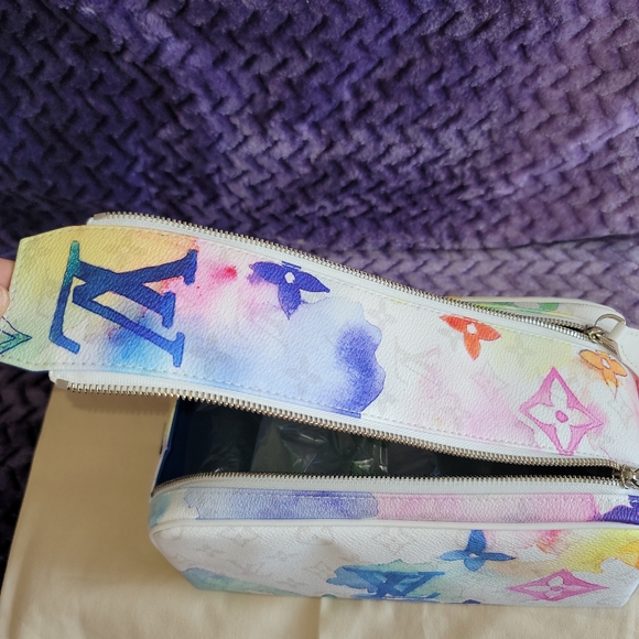Louis Vuitton Toiletry Watercolor Cosmetic Bag Giant Flower Monogram Vir… - Picture 11 of 17